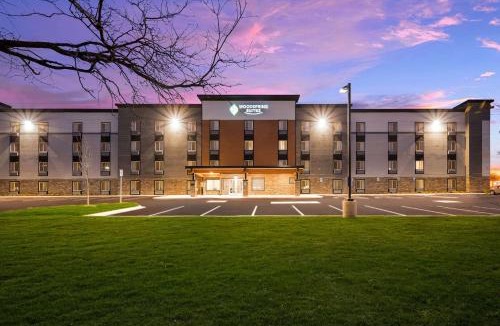 Dearborn Hotel | WoodSpring Suites Dearborn Detroit