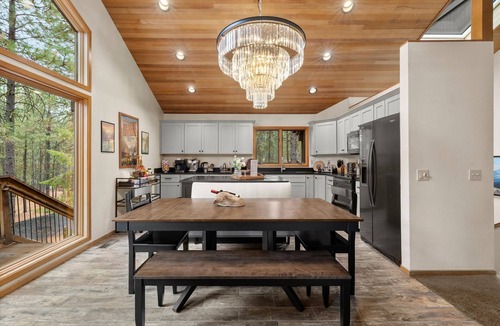 Black Butte Ranch Cabin | Wow!NEW! Black Butte Luxe! Views/Arcade/GameRoom/Hot Tub/Sauna/2 Playrooms!