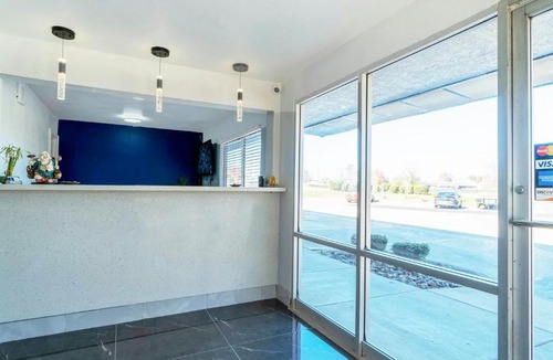 Marshall Hotel | Xpress Inn & Extended Stays