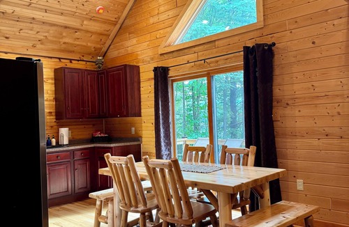 Munising Cabin | Year-Round Cabin Rental ~ Gorgeous Lakefront Property Nestled In The Woods