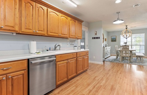 Long Beach House | Your home away from home for beach days in beautiful Long Beach, MS!
