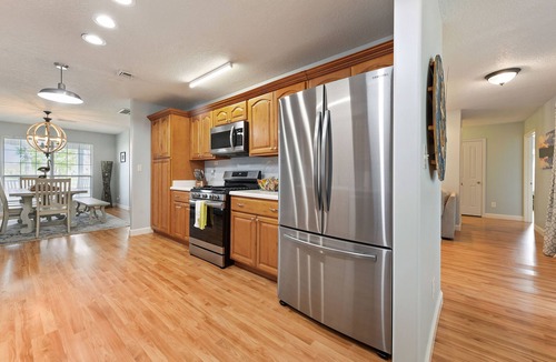 Long Beach House | Your home away from home for beach days in beautiful Long Beach, MS!
