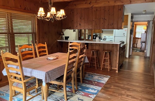 Eagle River Cabin | Yr round 3 Level Lodge in Eagle River/Sugar Camp WI-Fishing Boating Snowmobiling