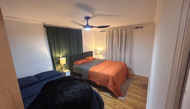 1 Bedroom 2 Bed Home 15 Minutes From Downtown Cincinnati in Cincinnati