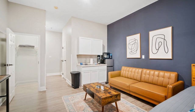 1 Bedroom Apartment at Oak + Fountain - #4
