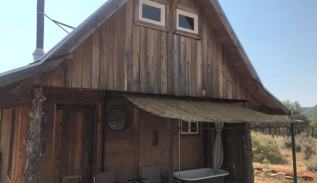 2 bedroom adobe home with AC, WiFi, great views, and new sauna and outdoor tub!