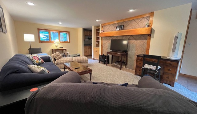 2 BR, 1 BA with everything you need near Silver Bay & Hague!