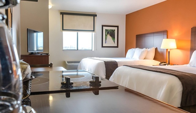 2 Pet-Friendly Units Near State Recreation Area - Short Drive from Detroit