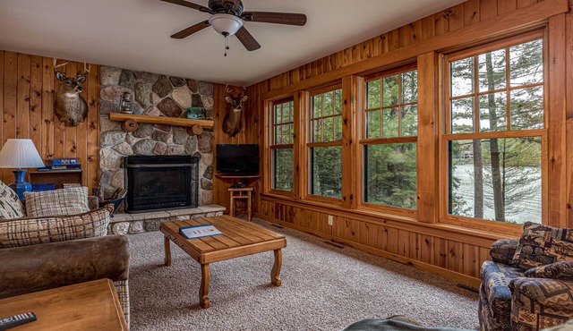 2 stunning Cabins on Little Saint Germain Lake!