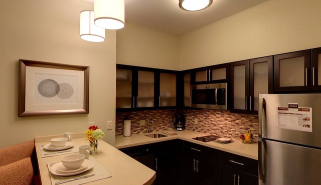 24 Hour Business Center + Fitness Center | Short Drive to University of Michigan