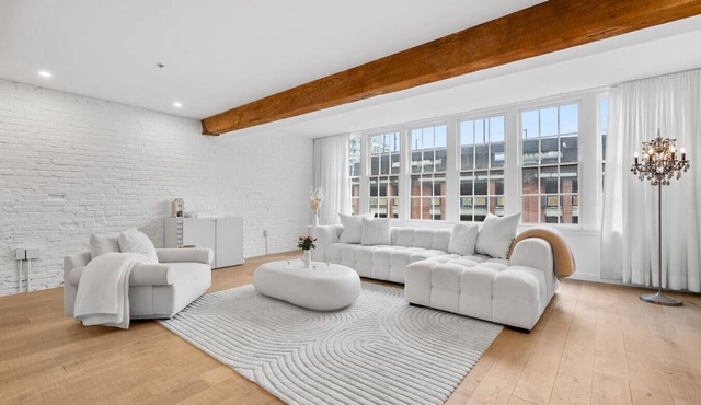 2BR Downtown Luxury Loft | Direct Elevator Entry in Vancouver