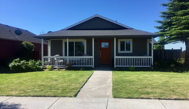 3 bedrooms, 2 bathrooms