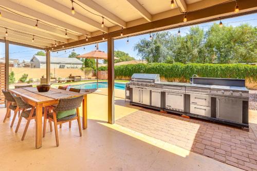 3 Mi to Dtwn Shops & Eats: Mesa Home w/Pool! in Mesa
