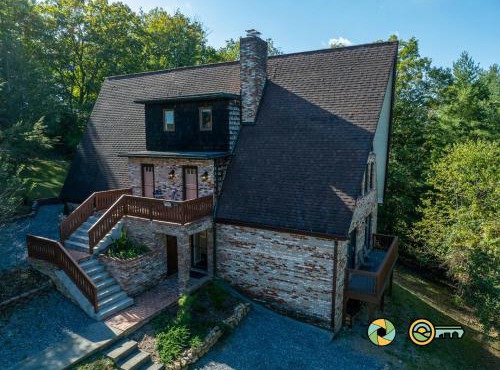 396 Aspen Way North: Bluebird Chalet in Mount Jackson