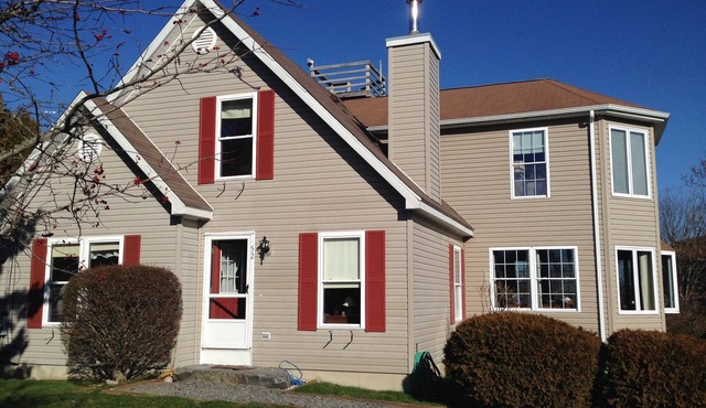 4 Bed 2 bath Short Walk to South Shore Beach