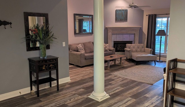 4 bedroom Attractive home ready for Relaxing Corporate Retreat/Or Family