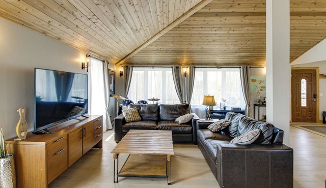 40-Acre Brook Park Retreat Near Lakes & Fishing!
