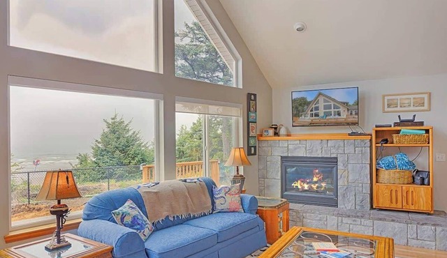 4BR Moclips Beach House | Hot Tub | Fire Pit
