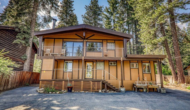 4BR Tahoe Family Retreat | Hot Tub + Lake View