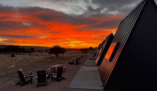 #55 Star-Gazing A-frame cabin, 2 double beds, No pets, Bathroom at bathhouse
