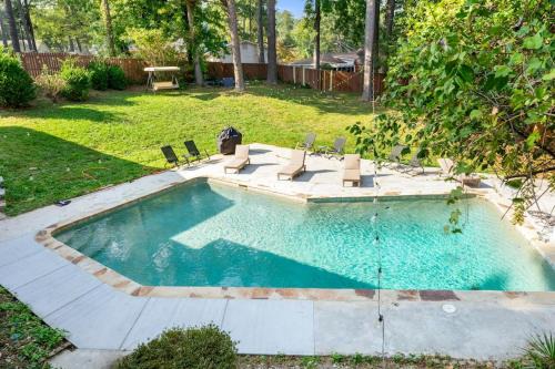 5Br Poolside Escapade Grand Vista Retreat sleeps 24