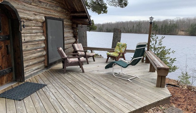 5th Season: A Secluded Riverside Retreat in Michigan's Upper Peninsula