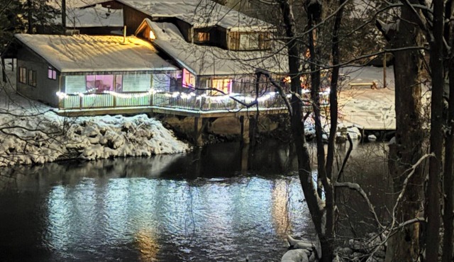 6 Bed River Home, Right On St. Joseph River.