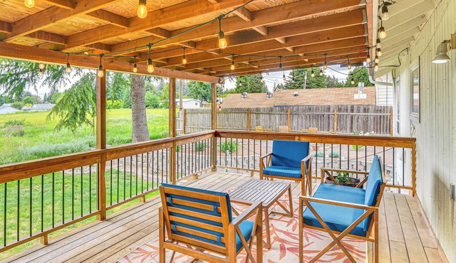 6 Mi to Downtown Vancouver: Peaceful Home w/Deck