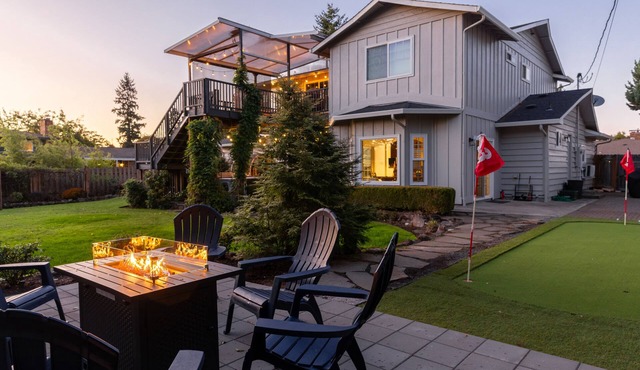 9 Bedroom, Hot Tub, Sauna, Patios, Golf, Game Room, Professionally Designed Home