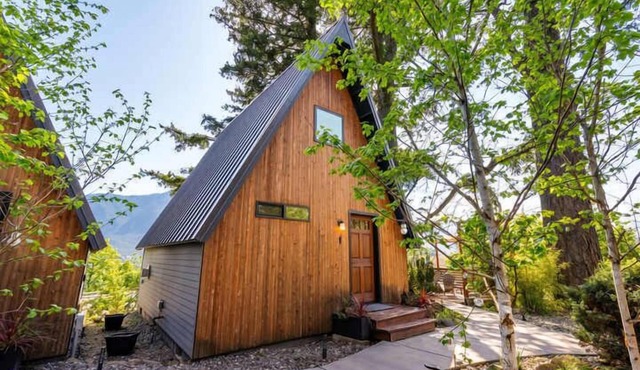 A-Frame Cabin w/ Columbia River Gorge Views