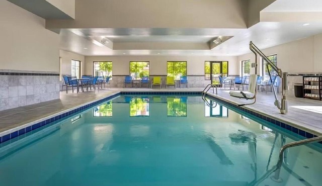 Accessible King Studio w/Tub | Free Breakfast! in Miamisburg