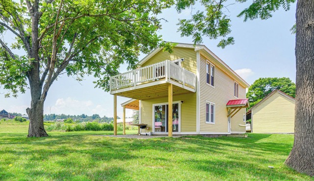 Adirondacks Cottage w/Countryside Views!