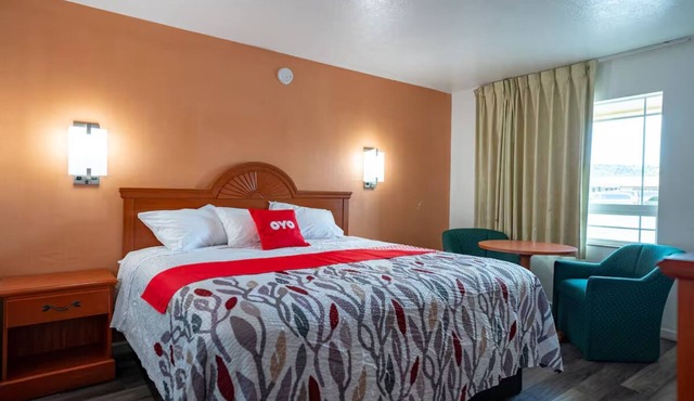 Affordable Private Room Ideal for Exploring Madras Attractions