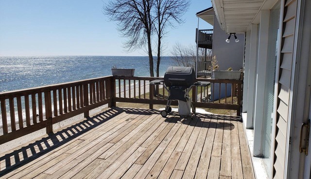 Algoma Beach Motel