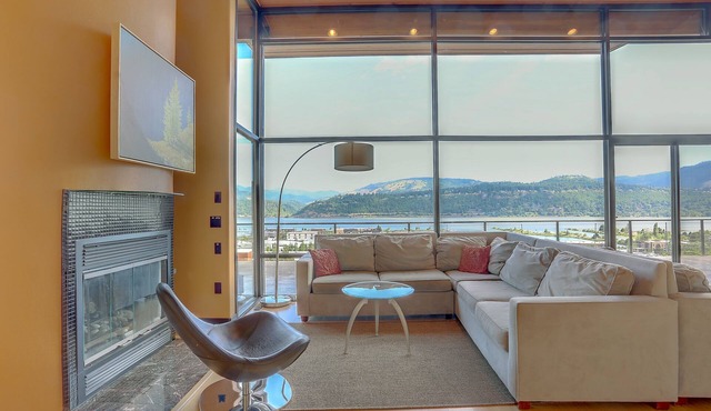 Alizes - Luxury, Flagship Best Gorge Views, Downtown, Theater Room, Exceptional