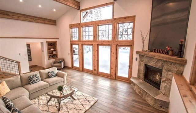 Alpine Mountain Home with Views