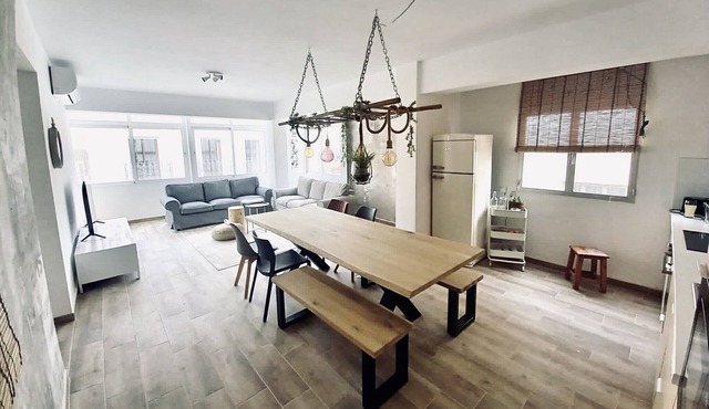 Apartamento superior en la Plaza Los Chinorros!