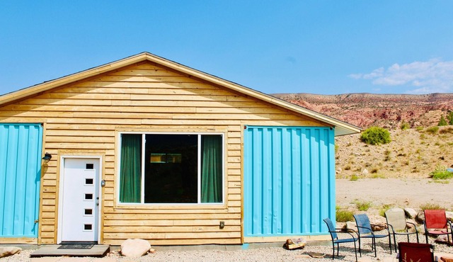 Atomic Container Home by Utah Vacation Home