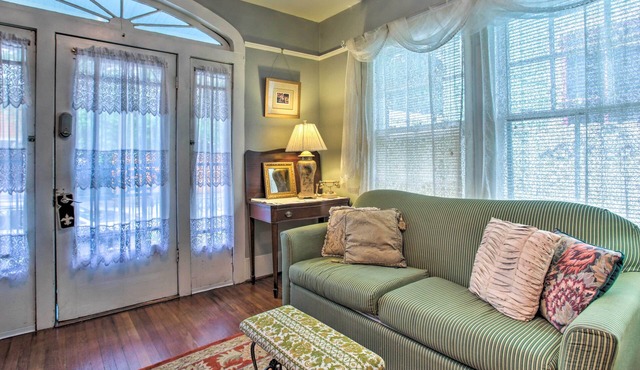 Authentic New Orleans Cottage w/Courtyard!