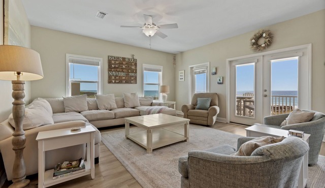 B Free-Gulf front private home sleeps 10