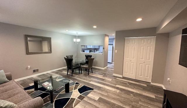 B-more 4 Less! 2Br Peaceful & Pet Friendly Condo Near Everything! in Baltimore
