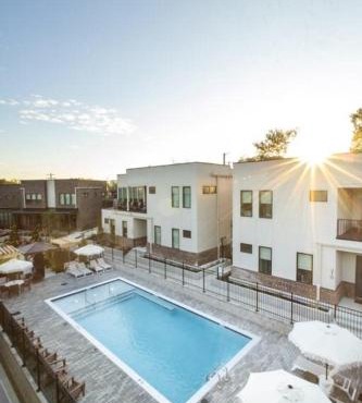 Bachelorette Dream | 2 Units | 8 Kings + 8 Baths in Nashville