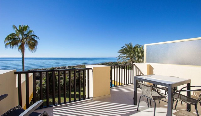 Beach front studio with stunning sea view