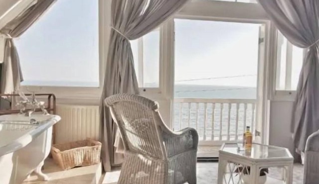 Beach front with parking - Ramgate in Ramsgate