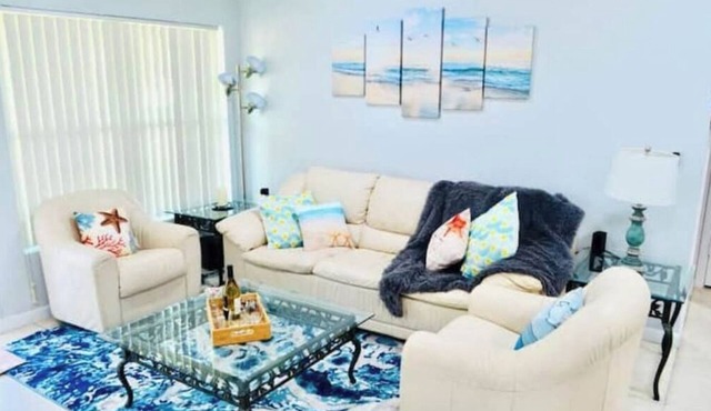 Beachy Bliss Hideaway Home! in Jensen Beach