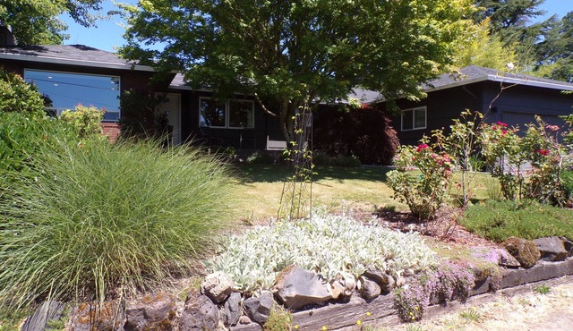 Beautiful Home in Amazing SW Portland/Tigard Location