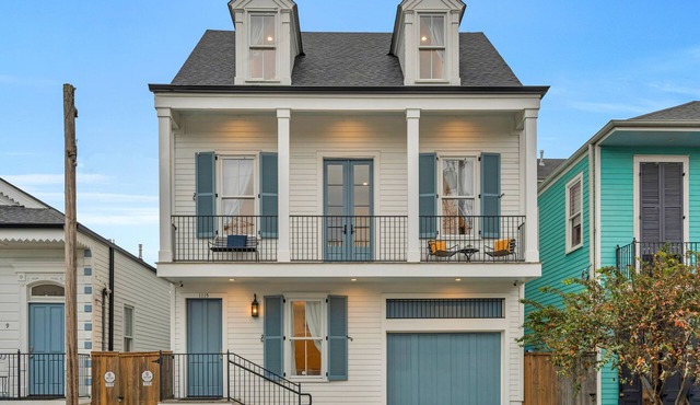 Beautiful Home in The Marigny Triangle with Balcony