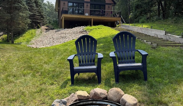 Beautiful Lakefront Cabin - 3BR with lake views & minutes from Sand Valley Golf