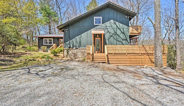 Beautiful Mountain Cabin next to Glen Falls!