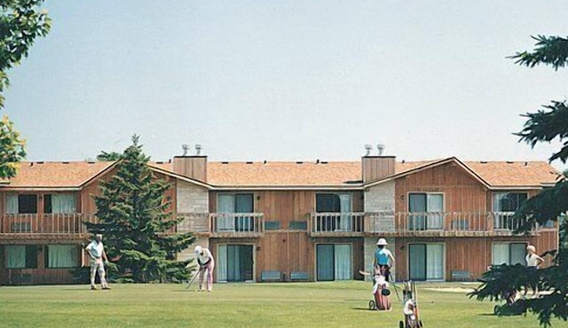 Beautiful studio unit at resort, sleeps 2